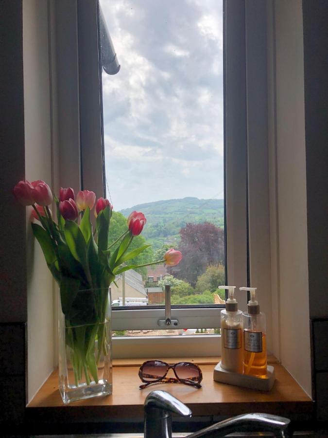 Hilltop House Is A Welcoming 2 Bedroom Property Matlock  Exteriér fotografie